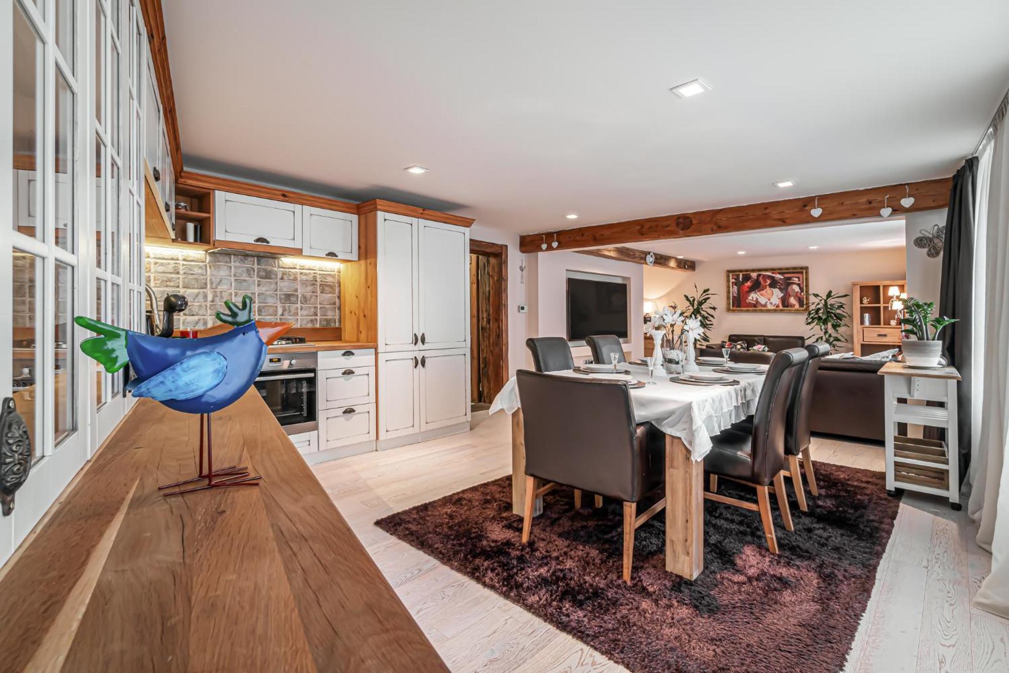 Luxurious And Royal Apartment In The Old Town Bratislava Exterior foto
