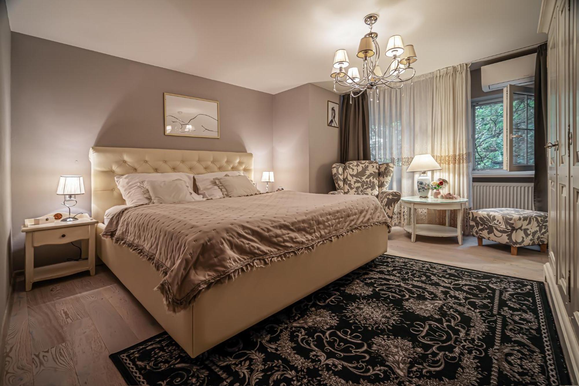 Luxurious And Royal Apartment In The Old Town Bratislava Exterior foto